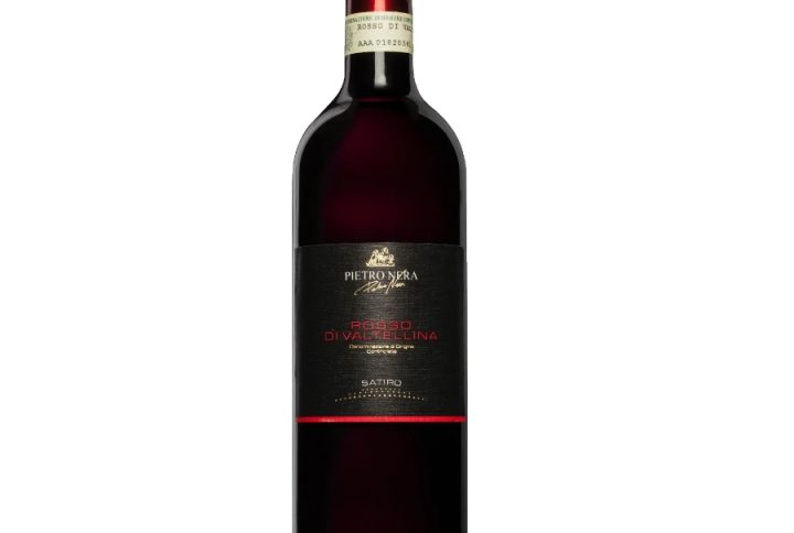 Pietro Nera Rosso Di Valtellina SaTIRO, Wino, włoskie wino, czerwone wino , wytrawne wino, internetowy sklep z winem, sklep on-line, sklep z winem, wino do steków, wino burgerów, wino do grilla , wino wytrawne, czerwone wytrawne włoskie wytrawne wino, czerwone wytrawne wino , wino dla każdego, Nebbiolo, Chiavennasca