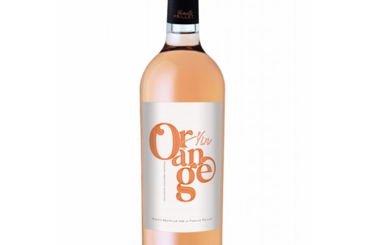 Natur Emotion Orange, wino orange, wino pomarańczowe, wino pomarańczowe Languedoc, naturalne wino pomarańczowe, wino orange online, wino pomarańczowe online, wino orange sklep, wino pomarańczowe sklep, Muscat Viognier blend, Muscat, Viognier, wino bez filtracji, wino z maceracją skórek, wytrawne wino pomarańczowe, wino o miedzianej barwie, wino z winogron Muscat, wino z winogron Viognier, Regionalne wino Languedoc, wino Coteaux d’Ensérune, francuskie wino pomarańczowe, południowa Francja wino, apelacja Languedoc wino, wino z Béziers, wino z Narbony, natural wine, naturalne wino, minimalna ingerencja wino, wino rzemieślnicze, wino bez klarowania, wino bez dodatków, ekologiczne wino pomarańczowe, biodynamiczne wino orange, biodynamiczne wino pomarańczowe, aromaty kandyzowanych owoców, nuty imbiru i pieprzu, świeże cytrusy, bergamotka i jaśmin, korzenna świeżość, długi finisz cytrusowy, struktura taninowa, wino do curry, wino do sushi, wino do sashimi, wino do ceviche, wino do ryb morskich, wino do sałatek z kozim serem, wino do potraw azjatyckich, gdzie kupić wino pomarańczowe online, najlepsze wino orange, unikatowe wino pomarańczowe Francja, wyjątkowe wino z Languedoc, wino orange na prezent, wino orange do kolekcji, sklep z naturalnym winem , sklep z winami pomarańczowymi, promocja wina pomarańczowego, zakup wina online Polska, dostawa wina pomarańczowego, recenzja Natur Emotion Orange, opinie o winie orange, degustacja wina pomarańczowego