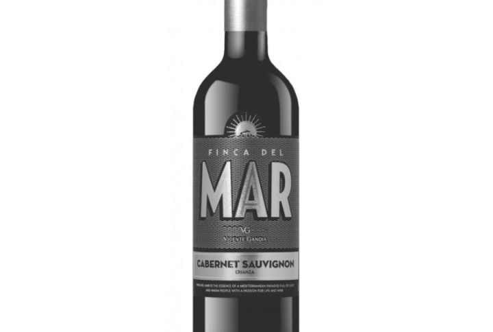 Finca Del Mar, Finca Del Mar Cabernet Sauvignon, Cabernet Sauvignon Hiszpania, czerwone wino wytrawne, hiszpańskie wino czerwone, wino z Walencji, wino Utiel-Requena, Vicente Gandia wino, wino dojrzewające w dębie, wino z amerykańskiego dębu, wino śródziemnomorskie, wino premium Hiszpania, wino na prezent, wino do wołowiny, wino do steka, wino do jagnięciny, wino do serów dojrzewających, wino do dziczyzny, aromat czarnej porzeczki, nuty wanilii w winie, pikantne czerwone wino, wino o pełnym smaku, wino z długim finiszem, aksamitne taniny, rubinowa barwa wina, wino o aromacie malin, wino z nutą przypraw, wino z nutą suszonych owoców, najlepsze hiszpańskie wino czerwone do obiadu, wino czerwone wytrawne z Hiszpanii online, gdzie kupić Finca Del Mar Cabernet Sauvignon, wino czerwone do grilla i steków, eleganckie wino na prezent dla konesera, wino czerwone dojrzewające w beczce dębowej, hiszpańskie wino czerwone do mięs pieczonych, wino czerwone z aromatem czarnej porzeczki i wanilii, wino czerwone z regionu Utiel-Requena sklep internetowy, wino na kolację we dwoje, wino na romantyczny wieczór, wino na święta, wino na urodziny, wino na rocznicę, wino na wesele, wino na grilla, wino na spotkanie z przyjaciółmi, wino na prezent biznesowy