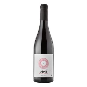 Descregut Vinil, Descregut Vinil czerwone wino organiczne, Descregut Vinil czerwone wytrawne wino, hiszpańskie wino z Penedès, Merlot, ekologiczne czerwone wino Katalonia, wegańskie wino czerwone z Hiszpanii, wino z Merlot, czerwone wytrawne wino z Penedès, katalońskie wino rzemieślnicze, wino biologiczne, wino ekologiczne, wino bez siarki, wino bez siarczanów, wino z charakterem i świeżością, wino z ekologicznych winnic, naturalna winifikacja bez pestycydów, terroir Penedès – wapienne gleby i śródziemnomorski klimat, rzemieślnicze wino z rodzinną historią, Can Descregut – producent win organicznych, wino do grillowanych mięs i warzyw, idealne do gulaszu i pieczonej karkówki, czerwone wino na wieczór z muzyką, wino do serów dojrzewających, eleganckie wino na chłodne wieczory, kup Descregut Vinil online, dostępne w Winny Skład, najlepsze czerwone wino z Penedès, wino wegańskie w sklepie internetowym, hiszpańskie wino ekologiczne z dostawą, Sklep internetowy z hiszpańskim winem, wina hiszpańskie online, najlepsze hiszpańskie wina, Hiszpańskie wina na prezent, Winny Skład sklep internetowy wina, Winny Skład Lublin wina online, Winny Skład sklep internetowy wina, Winny Skład Lublin wina online, Winny Skład wina premium, sklep z winem online , wino sklep internetowy, Winny Skład, WinnySkład com, Winny Skład sklep internetowy, sklep z winem online, wino sklep internetowy, wino na prezent, prezent z winem, kosz prezentowy z winem, najlepsze wino na prezent, wino na wesele, wino na urodziny, wino na rocznicę, wino na święta, wino na komunię, wino na chrzciny, tanie wino online, ekskluzywne wino, wino premium, degustacja wina, akcesoria do wina, kieliszki do wina, korkociąg, chłodziarka do wina, przechowywanie wina, jak dobrać wino, przewodnik po winach, rodzaje win, szczepy winogron, sklep internetowy z winem premium, zamów wino online, dostawa wina do domu, wysyłka wina kurierem, sklep z winem z dostawą, wino kolekcjonerskie, limitowane edycje win, wino rocznikowe, wino nagradzane, najlepsze wina świata, ranking win, opinie o winach, recenzje win, blog o winie, poradnik winiarski, kultura picia wina, historia wina, wino i jedzenie, food pairing wino, wino do sushi, wino do owoców morza, wino do serów, wino do fondue, wino do grilla, wino na piknik, wino na romantyczną kolację, wino na imprezę, wino na sylwestra, wino na walentynki, wino na Dzień Matki, wino na Dzień Ojca, wino na Dzień Kobiet, wino na Dzień Mężczyzny, wino na jubileusz, wino na parapetówkę, wino na wieczór panieński, wino na wieczór kawalerski