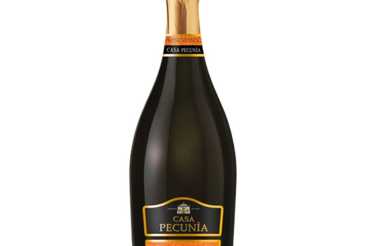 CASA PECUNIA PROSECCO, prosecco – klasyczny, włoski styl bąbelków. prosecco classico – wierne tradycji Veneto. prosecco casa pecunia – elegancja i jakość w rozsądnej cenie. wino musujące włoskie – świeżość i lekkość w kieliszku. prosecco brut – wytrawny, nowoczesny charakter. prosecco wytrawne – idealne do jedzenia i koktajli. prosecco 0, 75l – standardowa, uniwersalna pojemność. prosecco 10, 5% – niższa zawartość alkoholu, wysoka pijalność. prosecco z Veneto – klasyczne pochodzenie. klasyczne prosecco – styl, który nigdy nie wychodzi z mody. delikatne bąbelki – przyjemny, kremowy perlage. wino na aperitif – idealny start każdego spotkania. prosecco do koktajli – baza do spritzów i kreatywnych drinków. prosecco na prezent – elegancki i uniwersalny wybór. prosecco do spritza – klasyka włoskich aperitivo. prosecco o świeżym aromacie – cytrusy, jabłko, białe kwiaty. musujące wino włoskie – radość i lekkość w każdej kropli. prosecco o owocowym profilu – soczyste, przyjemne, pijalne. prosecco lekkie i rześkie – idealne na każdą okazję. prosecco na imprezę – lubiane przez wszystkich gości. prosecco do toastów – elegancki wybór na ważne chwile. prosecco eleganckie – stylowa butelka i dopracowany smak. prosecco klasyczne DOC – gwarancja jakości i pochodzenia. wino białe musujące – świeże, jasne, pełne życia. prosecco do prosecco spritz – idealna baza do kultowego koktajlu.