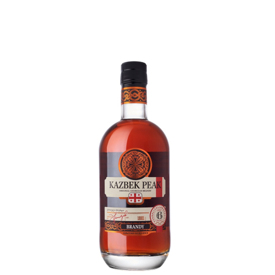 KAZBEK PEAK AGED 6 MONTHS BRANDY, brandy, gruzińska brandy, Kazbek Peak, aged 6 months, dojrzewana brandy, brandy 36%, brandy 0, 5l, premium brandy, delikatna brandy, łagodna brandy, brandy z Gruzji, tradycyjna gruzińska brandy, aromatyczna brandy, brandy do degustacji, brandy półlitrowa, brandy na prezent, brandy o łagodnym smaku, brandy dojrzewająca, brandy beczkowana, alkohol gruziński, wysokiej jakości brandy, brandy o złotej barwie, subtelna brandy, brandy do koktajli,