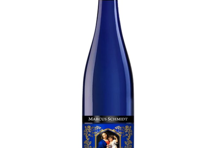 MARCUS SCHMIDT LIEBFRAUMILCH, liebframilch – klasyczny, przyjazny styl niemieckiej bieli. marcus schmidt – producent stawiający na jakość i pijalność. niemieckie wino półsłodkie o łagodnym profilu. wino białe półsłodkie idealne na co dzień. delikatne białe wino o miękkiej strukturze. wino na co dzień i na wyjątkowe okazje. wino do deserów i lekkich dań. wino owocowe o świeżym aromacie. aromatyczne białe wino z nutami jabłek i brzoskwiń. wino lekkie z umiarkowanym alkoholem. wino 9% – łagodne i przystępne. wino z niemiec w klasycznym stylu. wino reńskie o świeżym charakterze. wino stołowe niemieckie do codziennego użytku. wino półsłodkie do kolacji i spotkań. wino dla początkujących – łatwe w odbiorze. łagodne białe wino o niskiej kwasowości. wino o niskiej kwasowości dla wrażliwych podniebień. wino uniwersalne na wiele okazji. wino półsłodkie białe o klasycznym profilu. wino na prezent dla miłośników słodszych bieli. wino do spotkań w gronie przyjaciół. wino o lekkim charakterze i przyjaznym smaku. wino świeże i owocowe na każdą porę roku. wino półsłodkie klasyczne w najlepszym wydaniu.