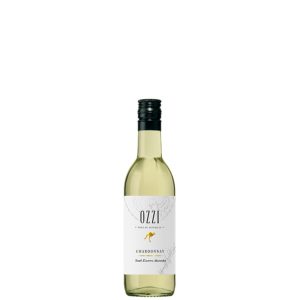 OZZI Chardonnay – nowoczesne, praktyczne chardonnay mini z Australii. chardonnay mini – idealne wino single serve na każdą okazję. wino białe wytrawne – świeże, rześkie, idealne do jedzenia. wino australijskie – chardonnay Australia w kompaktowym wydaniu. mała butelka wina – wygodne wino porcjowane, wino w małym formacie. wino 0,187 l – praktyczny rozmiar na raz, bez resztek. wino na prezent – oryginalny, nowoczesny format. wino do kolacji – świetne do lekkich dań, ryb i sałatek. wino lekkie i wino o umiarkowanej mocy – 12, 5% alkoholu. aromatyczne chardonnay – wino owocowe, wino o świeżym aromacie. wino do ryb i wino do sałatek – uniwersalny towarzysz kuchni. wino single serve, wino porcjowane, wino imprezowe. wino podróżne i wino na wynos – idealne wino z Australii w drodze. wino codzienne – na co dzień, bez okazji, zawsze świeże. wino białe aromatyczne – pełne owoców i świeżości.