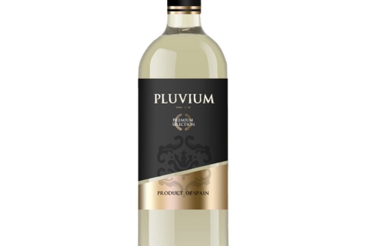 PLUVIUM PREMIUM SELECTION BLANCO, pluvium blanco – lekka, świeża etykieta z hiszpańskim temperamentem. pluvium premium selection – linia stworzona z myślą o jakości i codziennej przyjemności. hiszpańskie wino białe – klasyka śródziemnomorskiego stylu. wino białe półwytrawne – delikatna słodycz zrównoważona świeżością. aromatyczne wino białe – cytrusy, jabłko, gruszka, białe kwiaty. wino na co dzień – idealne do prostych posiłków i spontanicznych spotkań. wino do lekkich potraw – sałatki, warzywa, ryby, drób. wino o niskiej kwasowości – łagodne, miękkie, przyjazne dla podniebienia. wino świeże i owocowe – rześkie, soczyste, pełne owocowego uroku. wino z Hiszpanii – słoneczne pochodzenie i śródziemnomorski charakter. wino o delikatnym aromacie – subtelne, eleganckie, nienachalne. wino do ryb i sałatek – naturalny wybór do lekkiej kuchni. wino na prezent – bezpieczna, uniwersalna propozycja dla każdego. wino stołowe hiszpańskie – idealne do codziennego serwowania przy posiłkach. wino o lekkiej strukturze – pijalne, harmonijne, niewymagające. wino białe 11, 5% – umiarkowana moc, idealna na dłuższe spotkania. wino uniwersalne – sprawdzi się w wielu sytuacjach i przy różnych daniach. wino do kuchni śródziemnomorskiej – oliwa, zioła, warzywa, ryby i owoce morza. wino owocowe – soczyste, pełne świeżych nut owocowych. wino lekkie – nieprzytłaczające, idealne na ciepłe dni. wino na lato – schłodzone, orzeźwiające, idealne na taras. wino białe do makaronów – świetne do dań z sosem śmietanowym lub warzywnym. wino białe do drobiu – delikatne mięsa w lekkich sosach. wino białe wytrawne w stylu świeżym – rześkie, czyste, z owocowym finiszem. wino codzienne – butelka, po którą chętnie sięga się regularnie.