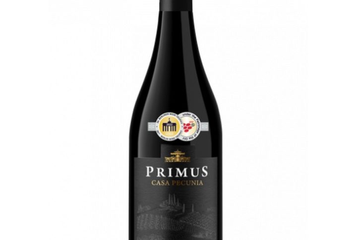 PRIMUS APPASSIMENTO PUGLIA, Primus passito, Primus appassimento, passito Puglia, rosso appassimento, wino czerwone półwytrawne, wino włoskie, appassimento 15%, puglia rosso, intensywne czerwone wino, wino z południa Włoch, pełne ciało wino, aromaty suszonych owoców, wino do deserów, wino do serów, passito rosso, wino o wysokiej mocy, wino z suszonych winogron, bogate czerwone wino, wino o głębokim smaku, wino premium z Puglii, rosso passito, wino miękkie i aksamitne, wino o słodkim finiszu, wino na prezent, wino włoskie czerwone półwytrawne,