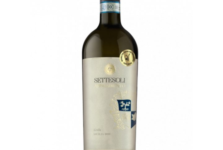 SETTESOLI GRILLO APPASSIMENTO, settesoli grillo, grillo appassimento, wino grillo, wino białe włoskie, appassimento white, settesoli appassimento, grillo sicilia, intensywne białe wino, wino o podwyższonej koncentracji, aromatyczne białe wino, wino półwytrawne włoskie wino z Sycylii, grillo 13%, wino do ryb i owoców morza, wino o pełnym ciele, wino o nutach tropikalnych, wino do kuchni śródziemnomorskiej, wino premium włoskie, wino na prezent, settesoli grillo appassimento tasting, long‑tail grillo appassimento, grillo o bogatym aromacie, wino białe intensywne, wino sycylijskie appassimento,