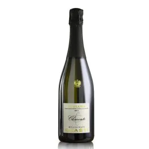 GUASTI Alta Langa Clemente, Alta Langa DOCG, włoskie wino musujące, wino Pinot Noir, wino z Piemontu, naturalne wino musujące, wino premium, limitowana edycja, eleganckie bąbelki, wino na aperitif, wino do wykwintnych potraw, włoskie DOCG, wino na prezent, długie dojrzewanie, ręczna selekcja winogron, kremowe perlage, wino na prezent, degustacja win musujących, GUASTI Clemente, bąbelki, wino, szlachetne wino musujące, metoda tradycyjna, metoda szampańska, wino otrzymane metodą szampańską, wino otrzymane metodą tradycyjną, Piemont, wino musujące, wino włoskie, Alta Langa, Brut Millesimato, Pinot Noir, Chardonnay, DOCG, perlage, GUASTI Alta Langa Clemente, włoskie wino musujące, wino Pinot Noir Chardonnay, kremowe perlage, włoskie DOCG online, butelka Alta Langa 0,75 l, eleganckie włoskie wino musujące Alto Langa, GUASTI Clemente Brut Millesimato, ręcznie selekcjonowane Pinot Noir i Chardonnay, wino musujące z 36-miesięcznym dojrzewaniem, hurtownia wino Alta Langa z Piemontu, kup wino Brut Millesimato online, wino degustacyjne do owoców morza, wino wytrawne na specjalne okazje, naturalne włoskie wino z minimalnym dosowaniem, premium wino musujące z Piemontu, wino do sushi, wino do risotto, wino na prezent ślubny, limitowana edycja wina, buy wine online Polska, sklep z winem importowanym, włoskie wino premium, białe wino musujące